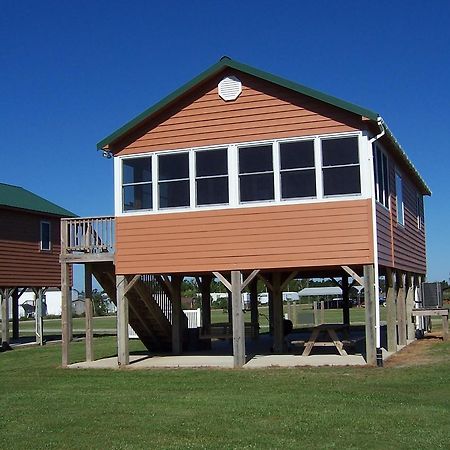 Hyde County Lodges Engelhard エクステリア 写真